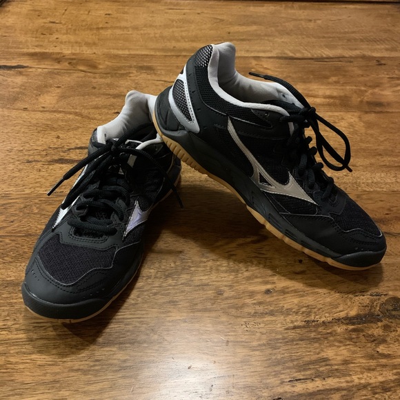 mizuno supersonic volleyball shoes